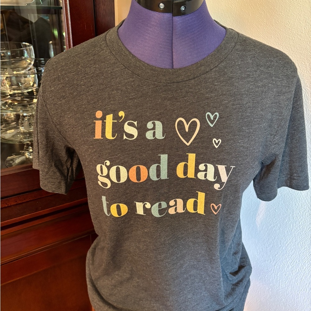 Bella Canvas Short SleeveTee It’s a Good Day to Read Heather Gray Women’s Small